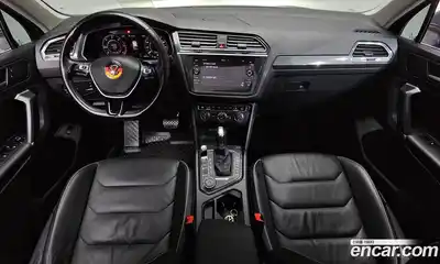 Volkswagen Tiguan 2018 2.0 гидро в Москве № 2132461, миниатюра 9