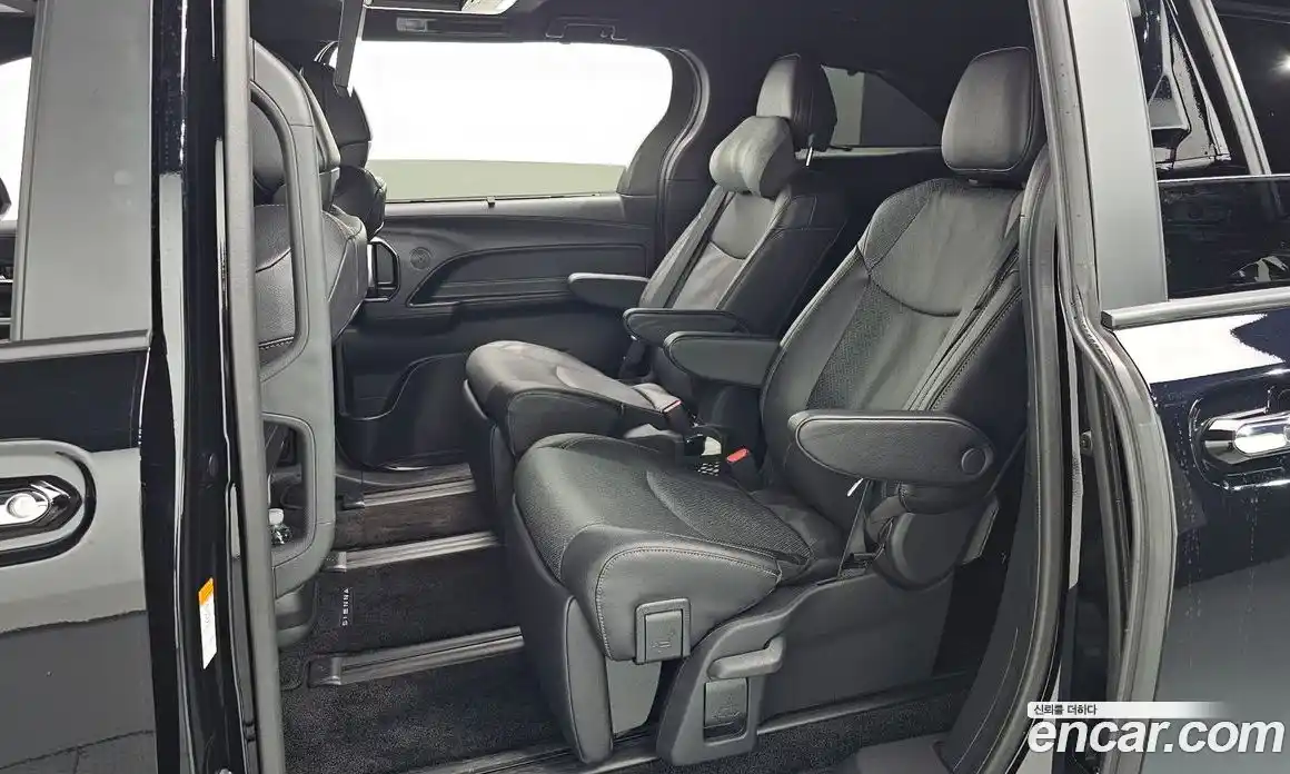 Toyota Sienna 2025 2.5 гидро в Москве № 2132913, фото 16