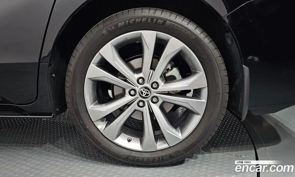 Toyota Sienna 2025 2.5 гидро в Москве № 2132913, фото 7