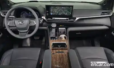 Toyota Sienna 2025 2.5 гидро в Москве № 2132913, миниатюра 10