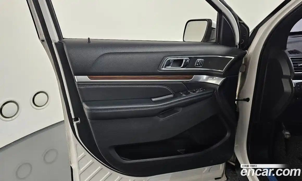 Ford Explorer 2019 2.3 гидро в Москве № 2133533, фото 14
