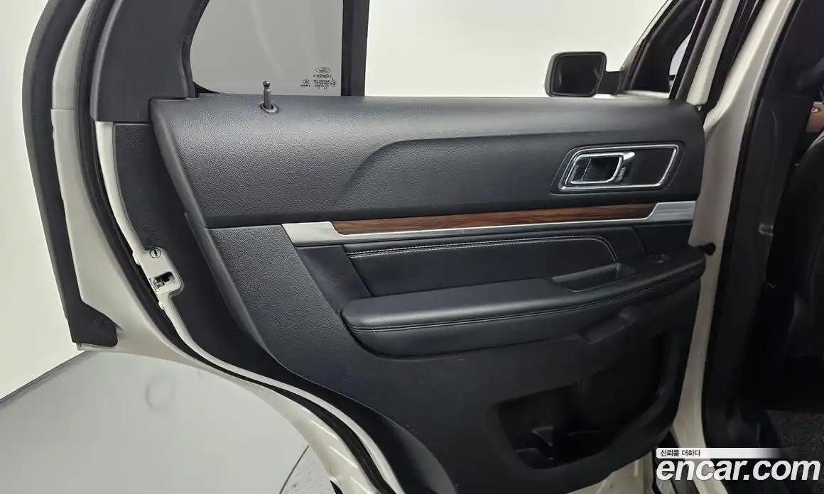 Ford Explorer 2019 2.3 гидро в Москве № 2133533, фото 15