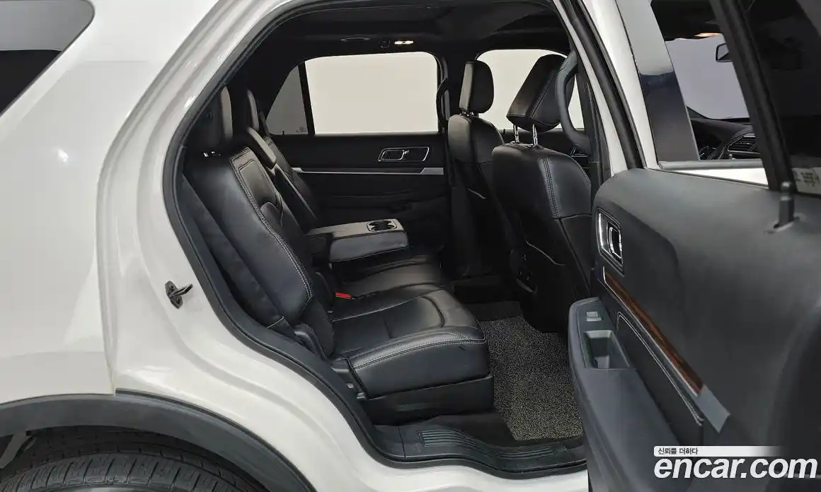 Ford Explorer 2019 2.3 гидро в Москве № 2133533, фото 17