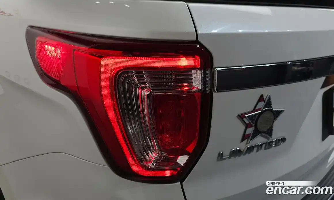 Ford Explorer 2019 2.3 гидро в Москве № 2133533, фото 9