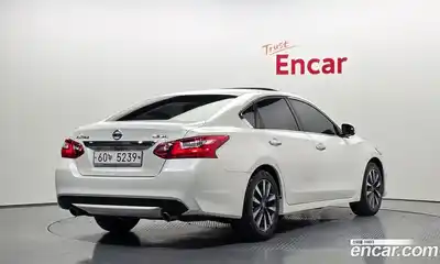 Nissan Altima 2017 2.5 гидро в Москве № 2134340, миниатюра 2