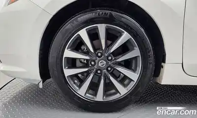 Nissan Altima 2017 2.5 гидро в Москве № 2134340, миниатюра 5