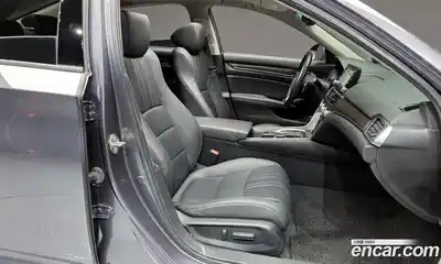 Honda Accord 2019 2.0 гидро в Москве № 1015359, миниатюра 11
