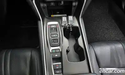 Honda Accord 2019 2.0 гидро в Москве № 1015359, миниатюра 9