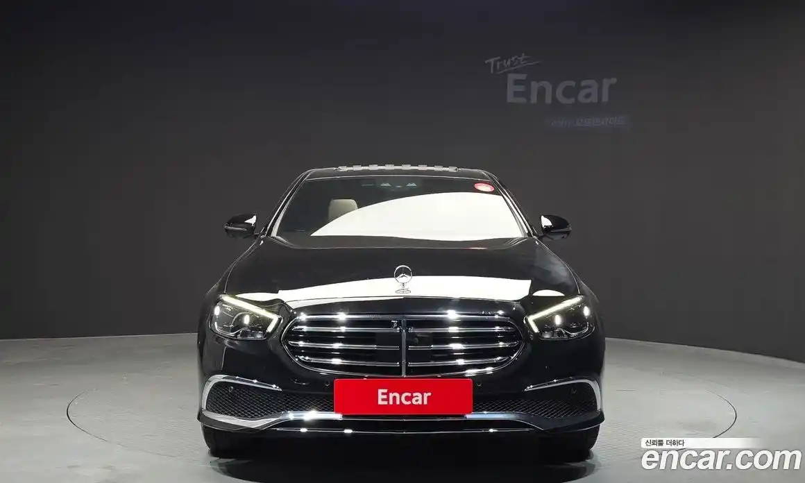 Mercedes-Benz E-Class 2022 2.0 гидро в Москве № 160639, фото 3