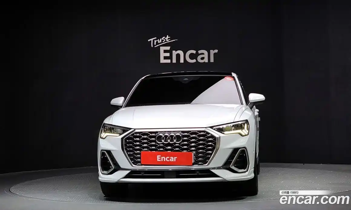 Audi Q3 2022 2.0 гидро в Москве № 162982, фото 3