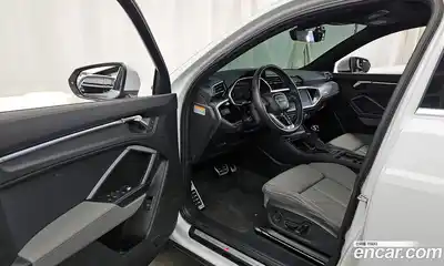 Audi Q3 2022 2.0 гидро в Москве № 162982, миниатюра 10