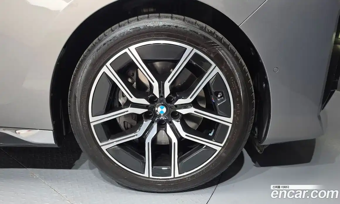BMW 7-Series 2025 3.0 гидро в Москве № 1916072, фото 7