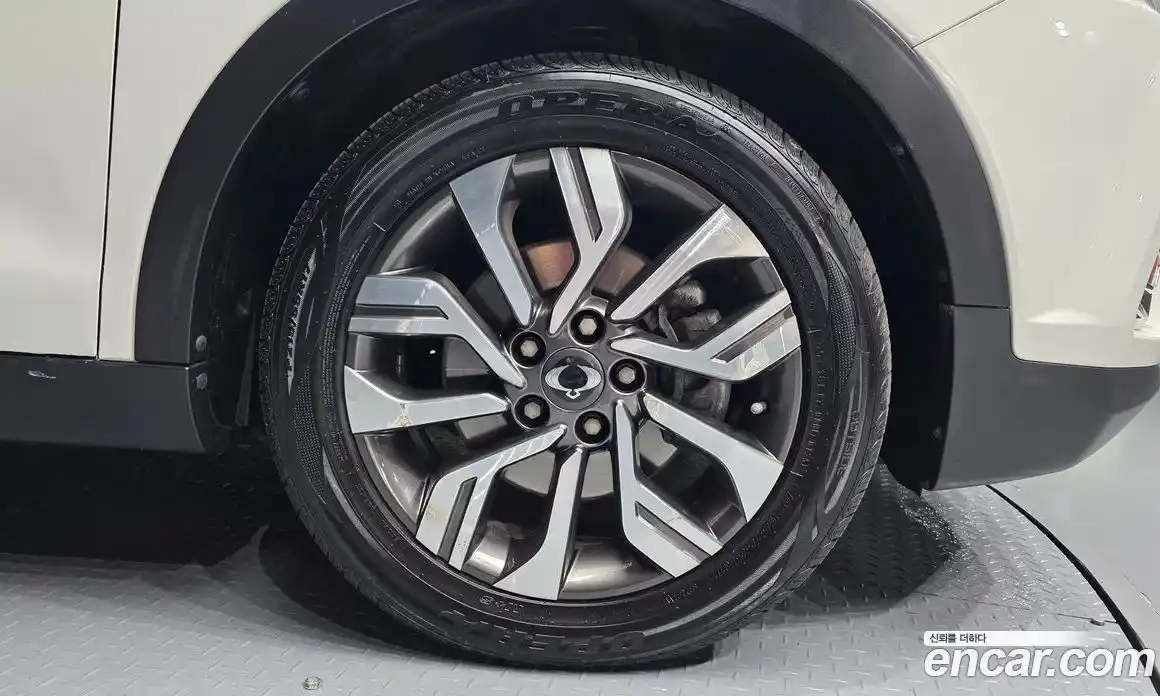 SsangYong TIBOLI 2018 1.6 гидро в Москве № 2052578, фото 7