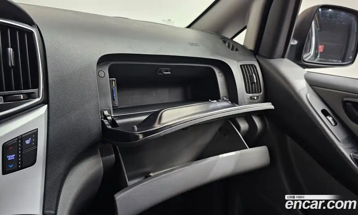 Hyundai Starex 2018 2.5 гидро в Москве № 2123753, фото 32