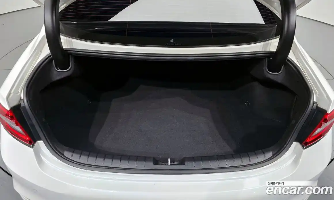 Hyundai Grandeur 2018 2.4 гидро в Москве № 2123852, фото 26