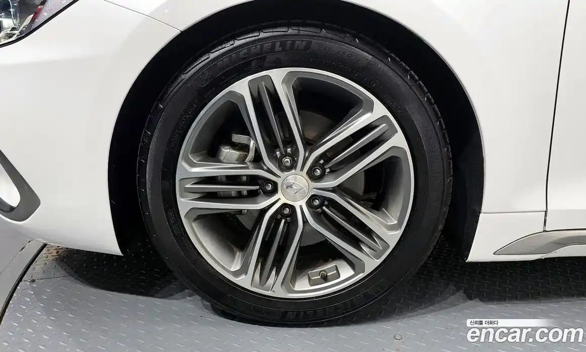 Hyundai Grandeur 2018 2.4 гидро в Москве № 2123852, фото 5