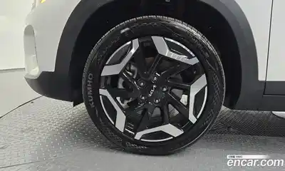 Kia Seltos 2025 1.6 гидро в Москве № 2124147, миниатюра 5