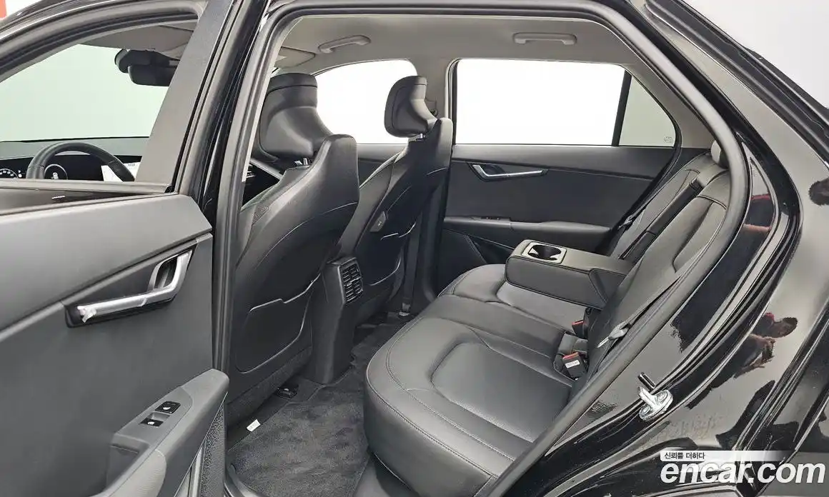Kia Niro 2023 0.2 гидро в Москве № 2124285, фото 15