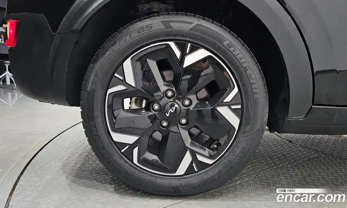 Kia Niro 2023 0.2 гидро в Москве № 2124285, фото 4