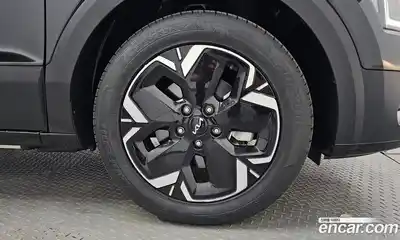 Kia Niro 2023 0.2 гидро в Москве № 2124285, миниатюра 6