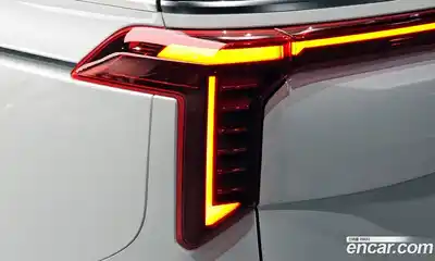Kia Canival 2024 1.6 гидро в Москве № 2124379, миниатюра 8