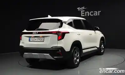Kia Seltos 2024 1.6 гидро в Москве № 2124380, миниатюра 2