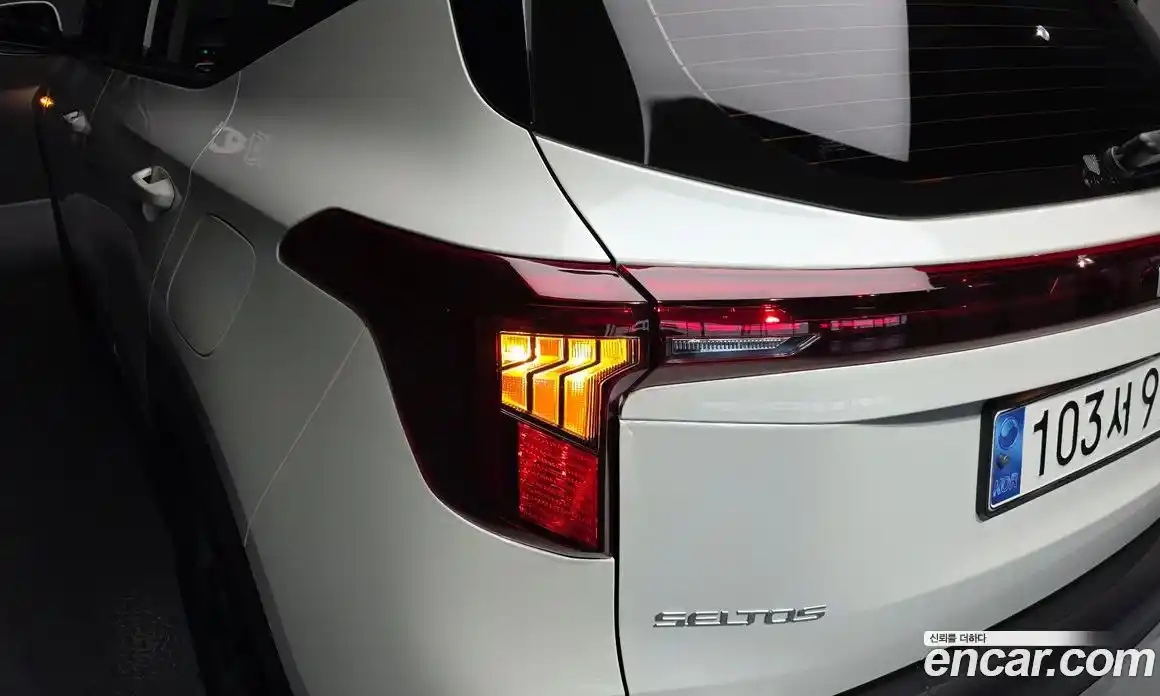 Kia Seltos 2024 1.6 гидро в Москве № 2124380, фото 9