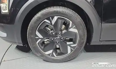 Kia Niro 2023 0.2 гидро в Москве № 2124546, миниатюра 5
