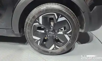 Kia Niro 2023 0.2 гидро в Москве № 2124546, миниатюра 7
