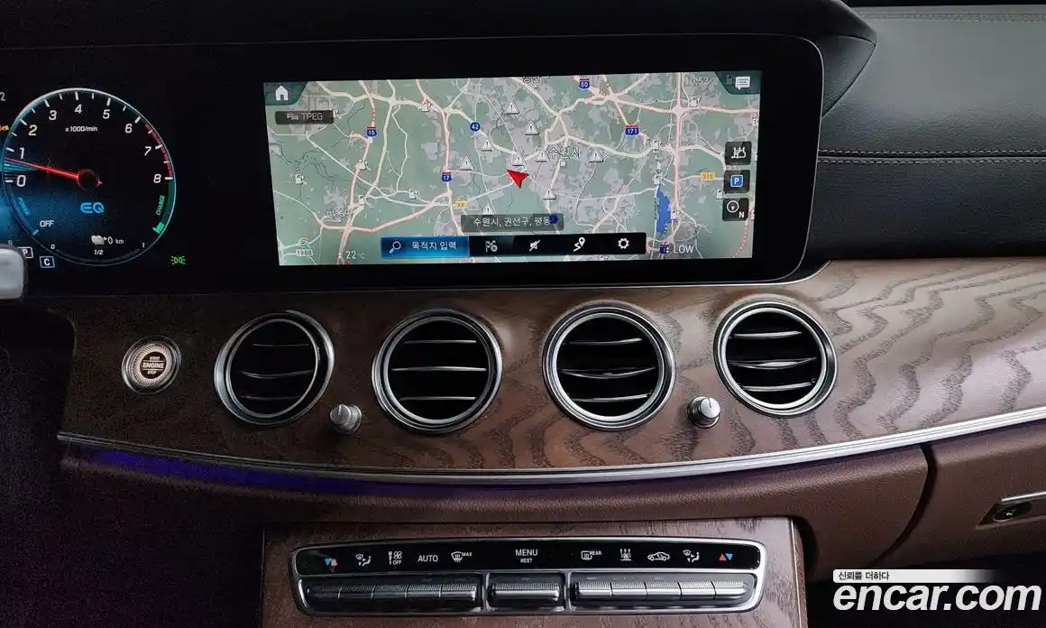 Mercedes-Benz E-Class 2023 2.0 гидро в Москве № 2124575, фото 12