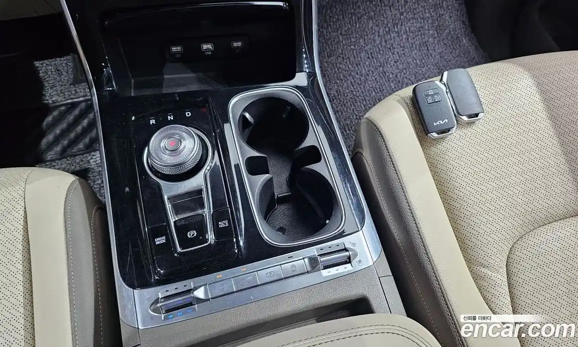 Kia Canival 2023 2.2 гидро в Москве № 2124919, фото 9