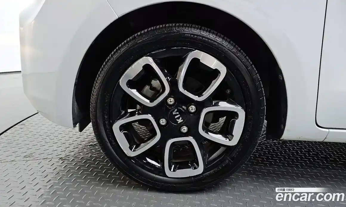 Kia Ray 2019 1.0 гидро в Москве № 2125115, фото 4