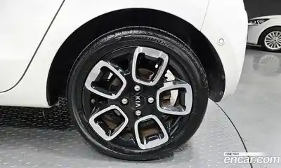 Kia Ray 2019 1.0 гидро в Москве № 2125115, миниатюра 6