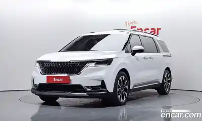 Kia Canival Gasoline 9-Seater Signature