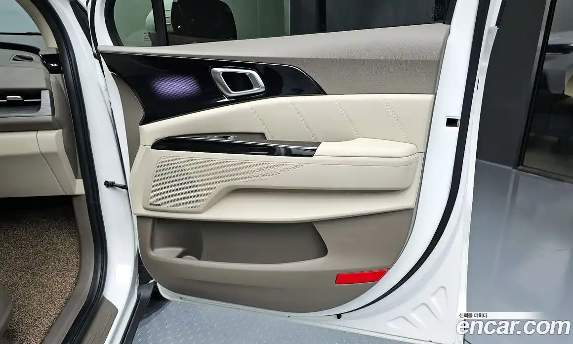 Kia Canival 2023 3.5 гидро в Москве № 2125161, фото 15