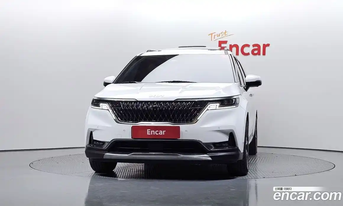 Kia Canival 2023 3.5 гидро в Москве № 2125161, фото 3