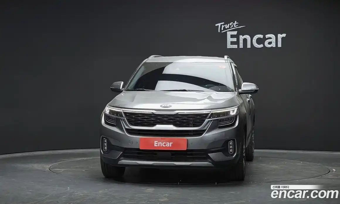 Kia Seltos 2020 1.6 гидро в Москве № 2125184, фото 3