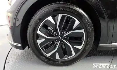 Kia EV6 2023 гидро в Москве № 2125343, миниатюра 5