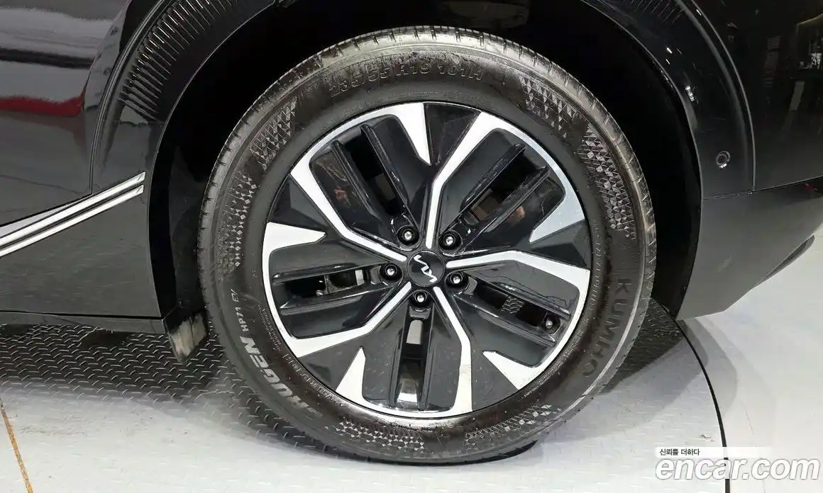 Kia EV6 2023 гидро в Москве № 2125343, фото 7