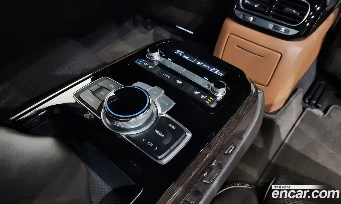 Genesis G90 2021 3.8 гидро в Москве № 2125558, фото 25