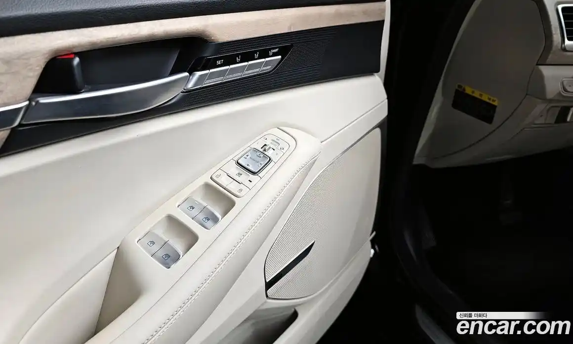 Genesis G90 2021 3.8 гидро в Москве № 2125604, фото 28