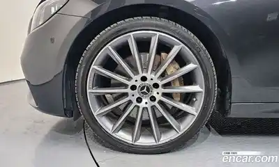 Mercedes-Benz E-Class 2021 2.0 гидро в Москве № 2125796, миниатюра 5