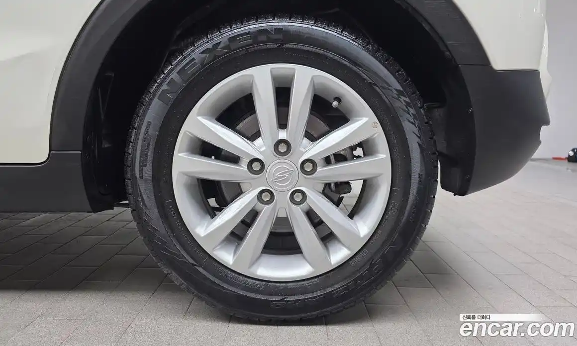 SsangYong TIBOLI 2018 1.6 гидро в Москве № 2126028, фото 5