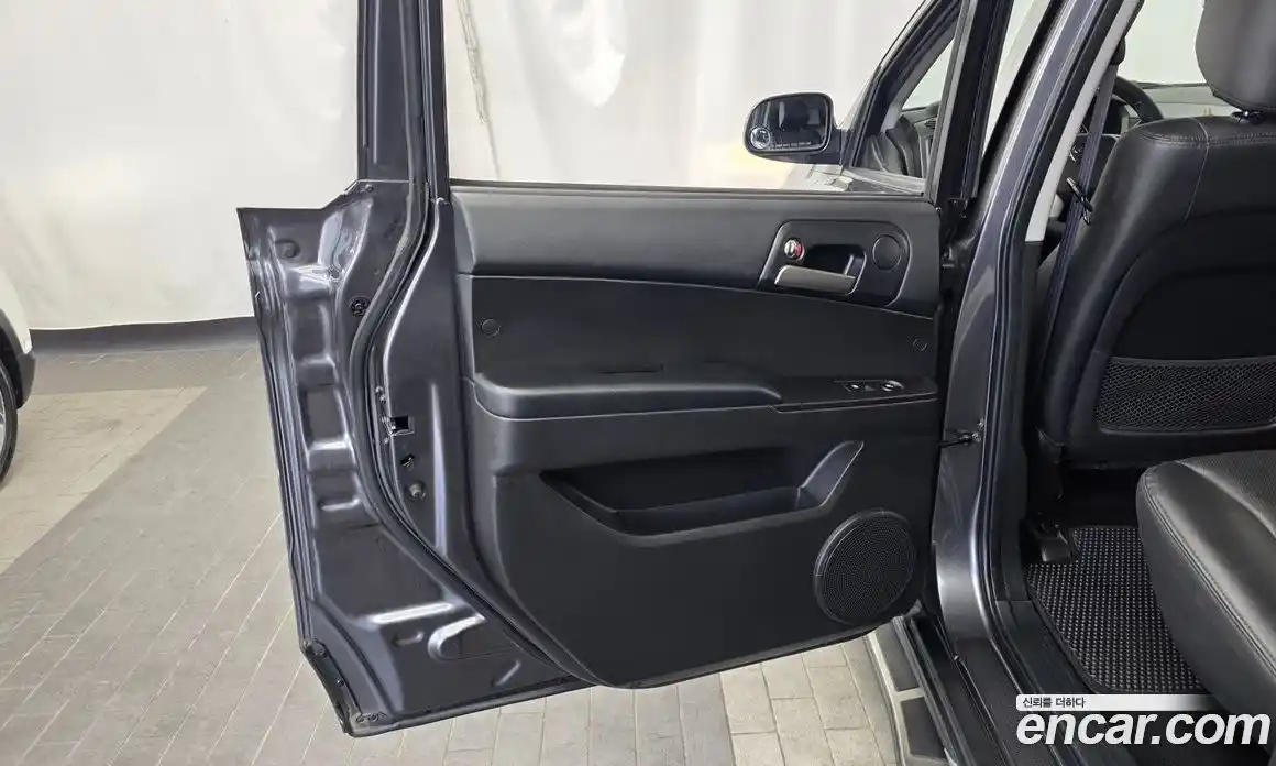 SsangYong Korando 2015 2.0 гидро в Москве № 2126360, фото 15