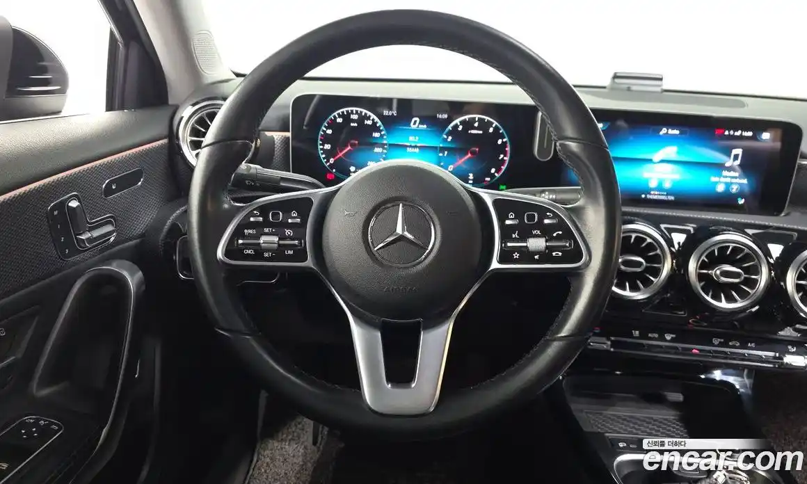 Mercedes-Benz A-Class 2020 2.0 гидро в Москве № 2126526, фото 19