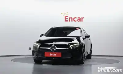 Mercedes-Benz A-Class 2020 2.0 гидро в Москве № 2126526, миниатюра 3