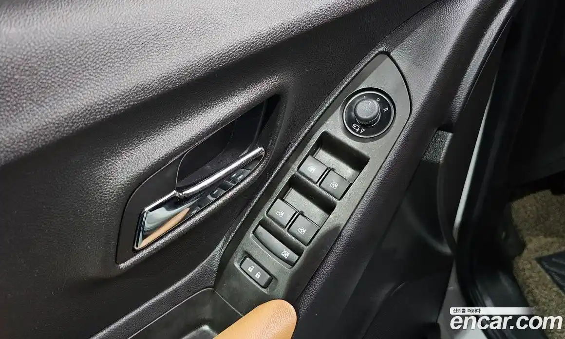 Chevrolet Trax 2017 1.4 гидро в Москве № 2127379, фото 24