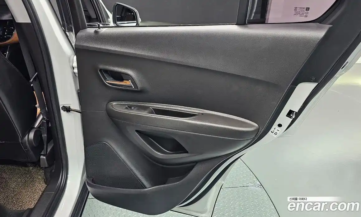 Chevrolet Trax 2017 1.4 гидро в Москве № 2127379, фото 27