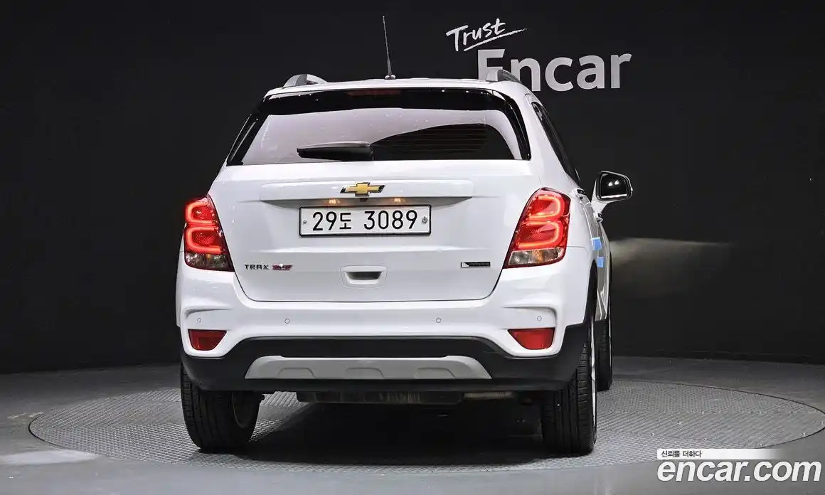 Chevrolet Trax 2017 1.4 гидро в Москве № 2127379, фото 4