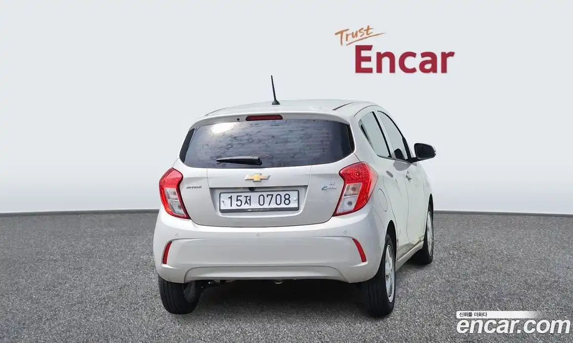 Chevrolet Spark 2016 1.0 гидро в Москве, фото 4